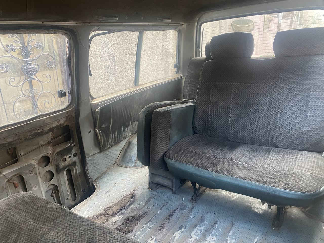 سلام عليكم كيا بستا موديل 95 بسمي سياره بيها خياسات قليله سنويه نهايه سنه 2026 رقم بغداد الماني مكينه مكفوله مصفره رقمي *********** عنوان بغداد الزعفرانيه سياره بلاديه من كلشي شواصي مابيهه شي
