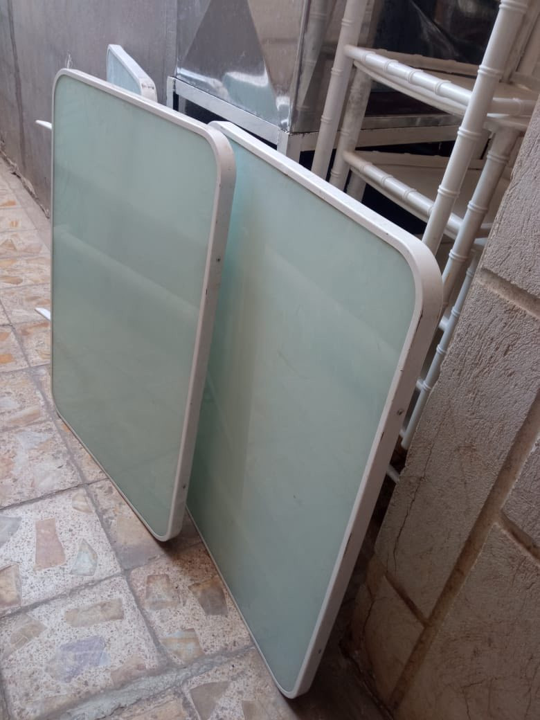 للبيع كل ميز وياه ٤ كراسي


**إذا كنت صاحب هذا الإعلان وتريد حذفه لأي سبب، رجاءا أرسل رسالة إلى الدعم الفني**