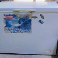 مجمده للبيع نضيفه كلش 150 وبيها مجال للاستفسار الاتصال 07814778068