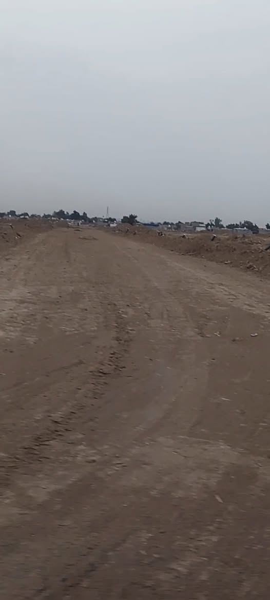 للبيع قطعه أرض مساحه ١٠٠متر منطقه الدهنه توزيع مجلس الدوله مدفوعه كامل مبلغ الخدمات ماء+مجاري متكامله مرحله الحدل متكامله وباقي الخدمات قيد الانشاء تحويل مباشر بدون حجز على طابو الكاظميه بلديه المنصور ضريبه حي الجامعه السعر ٦٣ مليون اي استفسار الاتصال *********** بسمي مباشر
