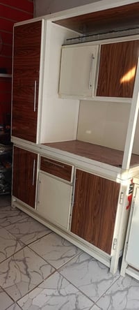 كابينات • مستخدم نضيف • الحرية