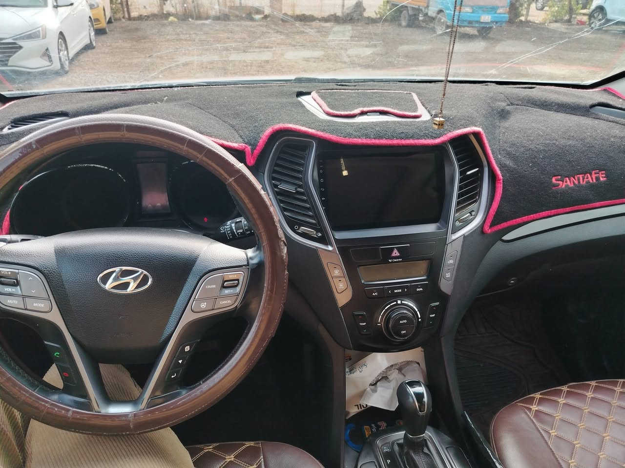 السلام عليكم
للبيع سنتافي خليجي 2013 فول مواصفات 1/1 

مكينه 6 سلندر مكفوله من كلشي.  بلادي كير حداديه كله مكفول فقط شبر في جاملغ الامامي  

سيارة جناي مامخلي بيها شي كامله

مكان السياره بغداد 

رقم بغداد 

مواصفات:الفول 1/1

1_فور ويل +مانع انزلاق

2_حجم المحرك 6سلندر 

3_تبريد تدفئه 

4_كشنات جلد 

5_بانوراما

6_تحكم استيرن (4 تحكمات ستيرن)

8_تبريد تدفئه 

9_شباك نيكل 

10_شاشة ترحيب 

11_يدات نيكل

12_شاشة اعطال

16_مري جانبيه شفط كهربائي

17_ويل كب كروم

19_بصمات تشغيل عدد 2

20_بصمات ابواب عدد 2

21_إشارة ترحيب باليدات عند الاقتراب 

22_كشن كهرباء

24_كاميرا خلفيه 

25_شاشه لمس 

26_انظمة قيادة 

27_نظام ايكو اقتصادي

28_ 3قطع تبريد 

29_سبعه راكب

30دومشة جلد

سعرها 172

 وبيها مجال

📱اتصال على هاذا الرقم او واتساب  الرقم. ***********
