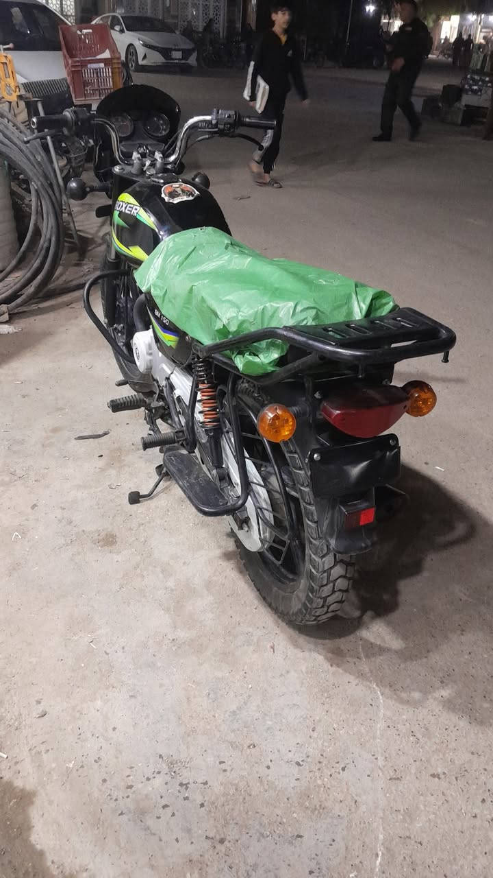 بوكسر موديل 2023كلمله مكمله كل نقص مابيها كهربائيات سلف كله شغال اوراق كامله مكينه بجيس وتجي وشوف بعينك خرسه السعر 1250 ديالى بعقوبه  ***********
