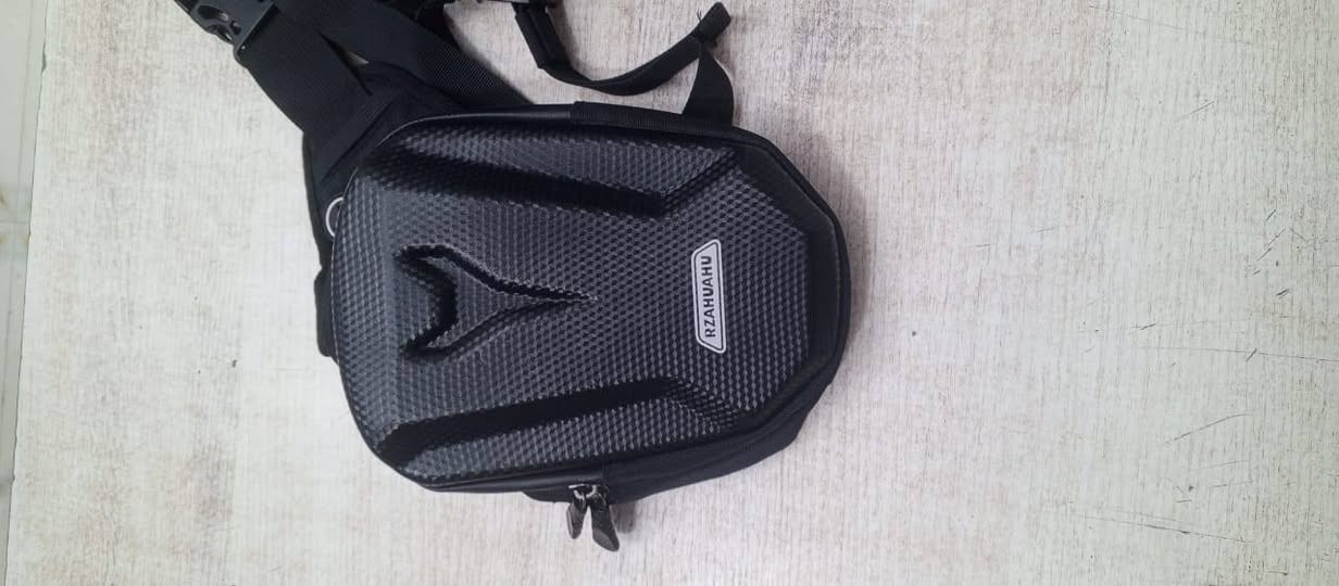 سلام عليكم خوذه وسماعة وجنطة وجفوف مستخدمهات يومين للبيع سعر135وبيهن مجال ابيع شلع ***********
