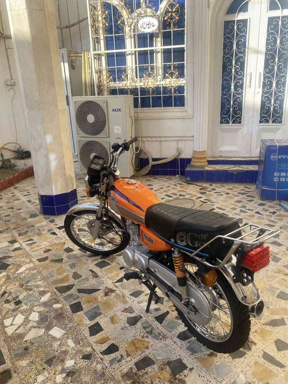 سلام عليكم دراجه لبيع وكيله العارضي دراجه نضيفه كلش كامله مديل 23 سعر 950وبيه مجال الاتصال ***********
