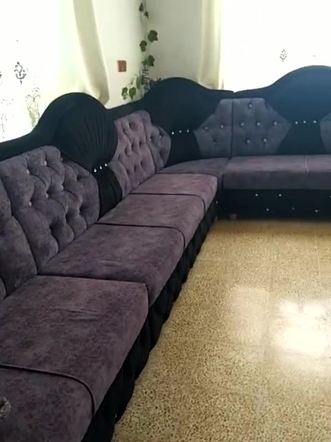 قنفة نظيفة للبيع مع كوشاتيه ***********
