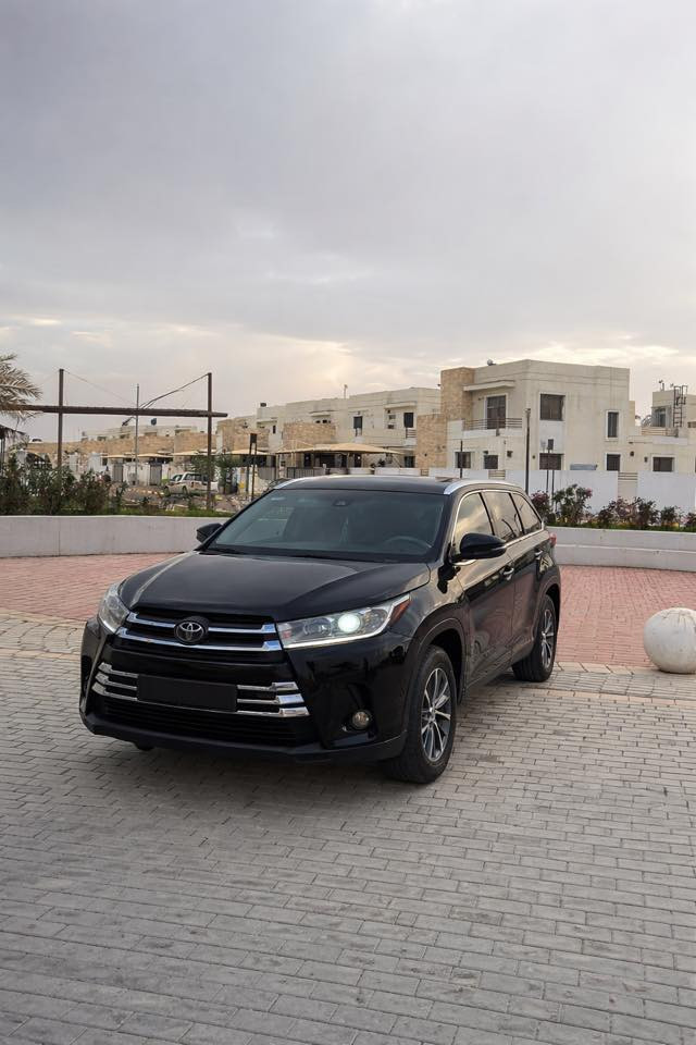 سلام عليكم
تيوتا هايلاندر 2019 xle  للبيع 
Toyota Highlander 2019 xle 🖤
رقم صلاح الدين بأسمي مشروع وطني .
لون  اسوف  السيارة فول موصفات 
_ محرك 6 سلندر _ 3500
. فحتة
.شاشة  جبيرة 
.كشنات جلد 
. القاعد  الخلفية منفصل 
. تدفئة و  تبريد بل  مقاعد 
. رادار امامي 
. نظام نقطة  العمياء 
.تشغيل بصمة  مع  بصمة ابواب
. جنطة كهرباء 
.كامرة خلفية
. منظومة زنون كاملة
  _السيارة حادثها بس بنيد  صبغ  مع  تعديل  بارد  بدايه  الجاملغ  الايمن  رصعه بسيطة بل قماره معدليها . و بيها بعض الشخوط  بل  بدي موضحه بل  صور /كير  محرك مكفوله/ مكاني  تكريت  / السعر : 240  و بيها  مجال  بسيط . 
_للأستفسار / ***********
