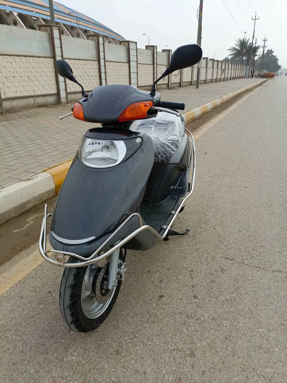 للبيع سبيسي ماليزي موديل 25 صالها أقل سبوعين من ماخذيها جديده ودراجه حلوه جديدة كلش مكفولة كفالة عامة من كلشي سعرها اتصل على رقم وشراي بخدمته 
‏‪***********‬‏ 
مكان كوت مركز مدينه
