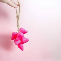 صابون عنب • صابون فراولة • مستحضرات تجميل