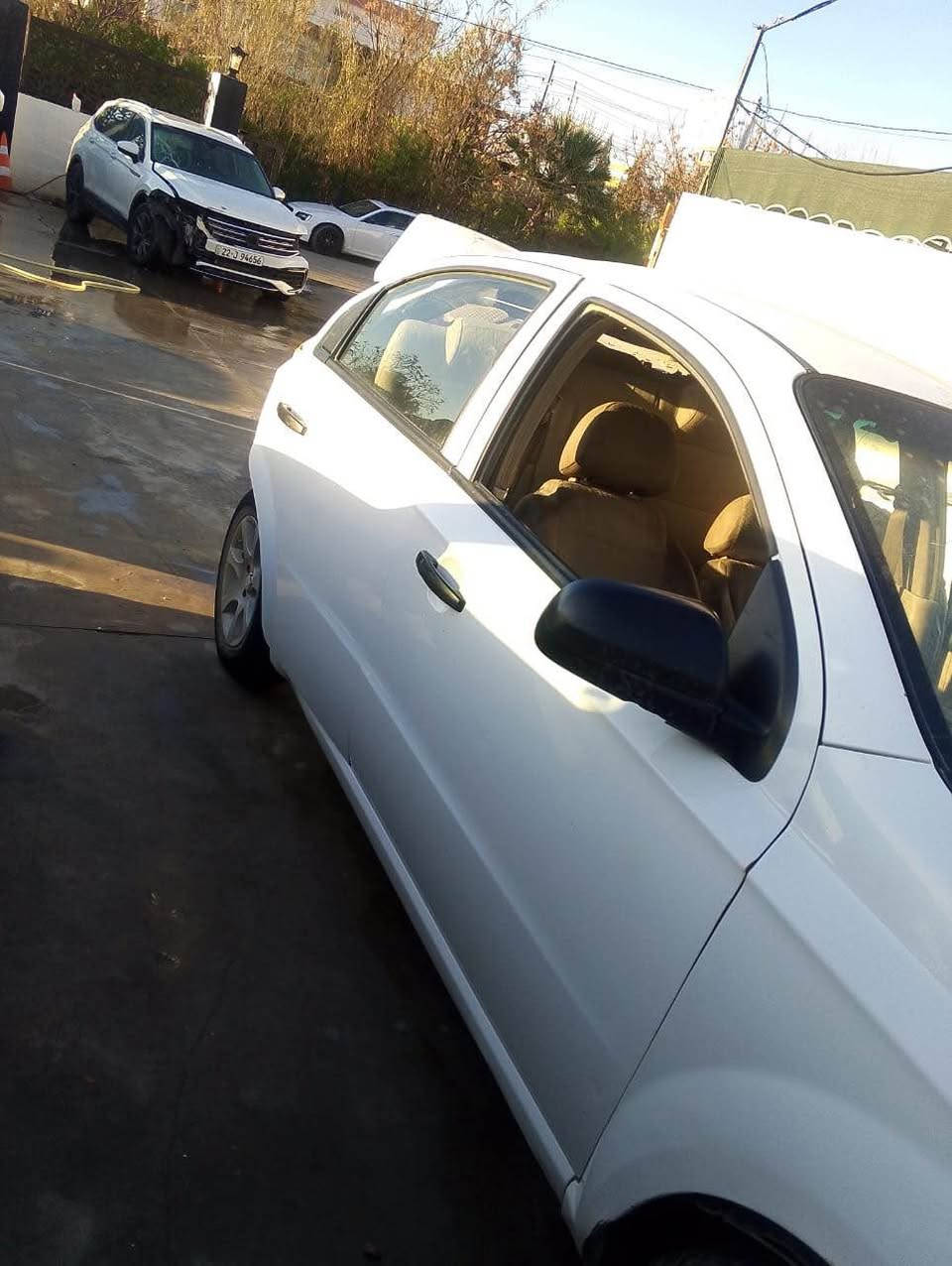 ئەفیۆ ٢٠٠٩سیارەکە بە دەحمەوە دەفرۆشین 
یەک جامخی لیدرایە جاملخی پشتەوە 
پیش ئەو دەحمەی یەک جاملخی بۆیاخ بوە 
٢٨ خلاس دەبی  
سیارەکە زۆری ناویت پارە. بۆ جا کردنەوە أربيل, العراق


**إذا كنت صاحب هذا الإعلان وتريد حذفه لأي سبب، رجاءا أرسل رسالة إلى الدعم الفني**