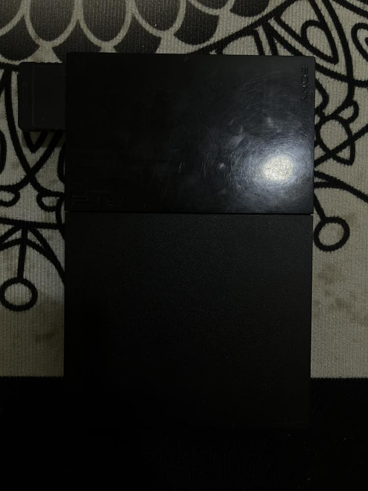 السلام عليكم
بلي تو للبيع نضافه عاليه 
يجي وياه بس ميموري و جوستك ما وياه فلاش
يشغل فلاش و هارد و قرص اصلي
و مثل ما موضح نضافته
السعر 35 الف 
مكاني البصره القبله عندي توصيل داخل مركز البصره فقط
للتواصل ***********
