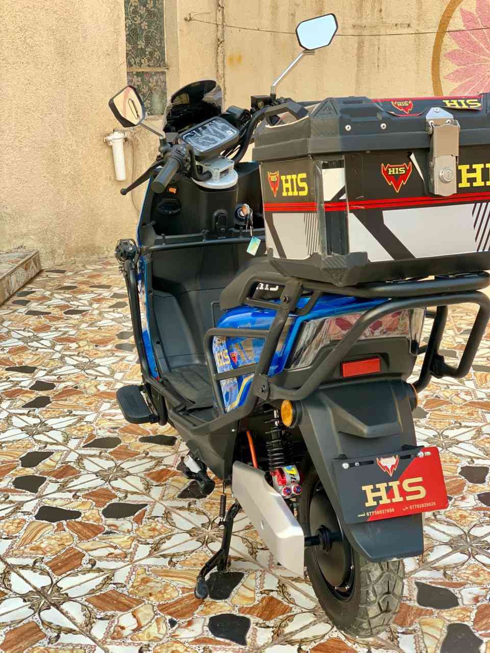 للبيع او مراوس ب ايراني5كير
دراجه كهربائيه شكل نارية مستخدمه قليل بعدها جديده
دراجه جداً ممتازه بمعنى الكلمه مكفوله من كل النواحي لتسأل شبيها ما بيها كلشي شغال نوعيه الدراجه HIS تحتوي على (6) بطاريات دبل مسطرة بحالة ممتازه تمشيك 70 كيلو للشحنه الوحدة وقدرة الملف 3000W اقوى ملف بل دراجات وبيها(4) نمر سرعتها 90 حقيقي وبيها نضام البارك و الرجوع ونضام السرقه ونضام صوتي بلادي وبصمه والسويچات والكرت مالتها موجودات والشاحنه

 اخذتها ب مليون و 100 رايدها 800 الف *********** تكريت
