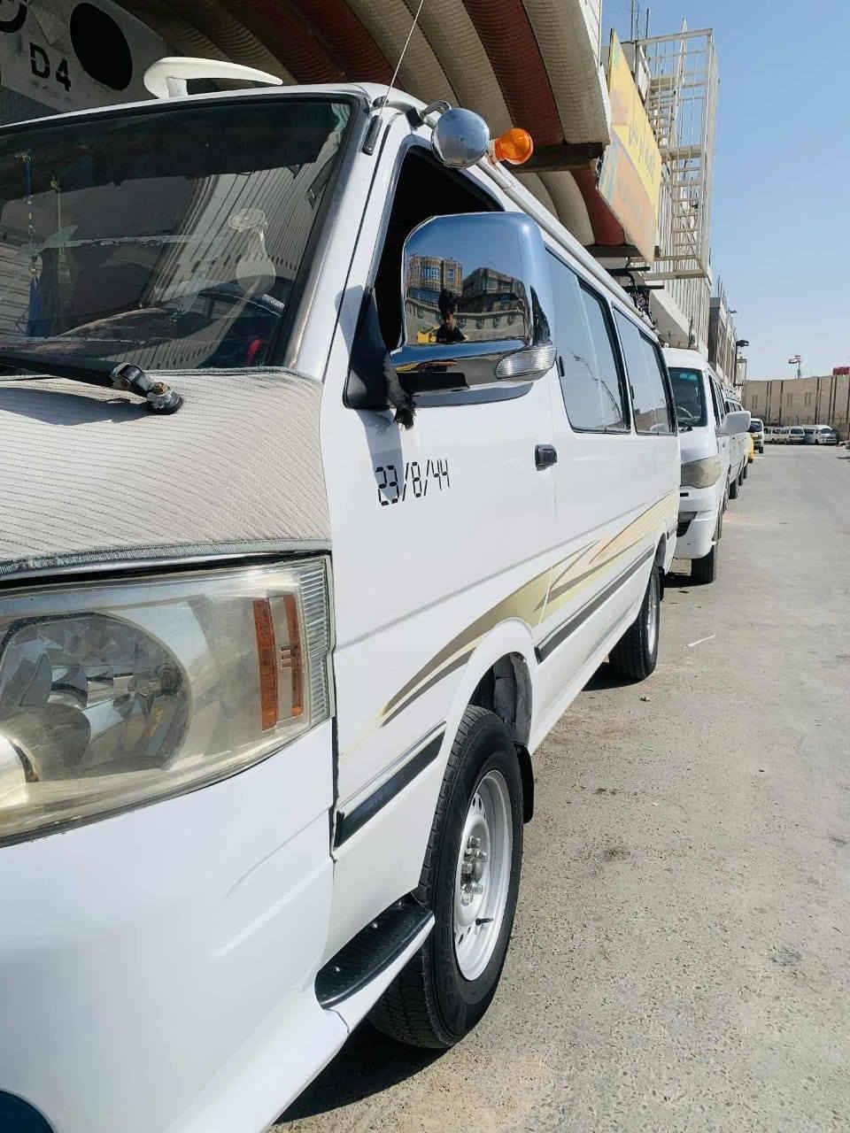 السلام عليكم فتؤن اف للبيع سياره بسمي جاهزه من كلشي المكان السماؤه حته تبريد شغال السعر (85) ***********
