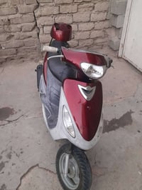 دراجه ماكس قجمه محرك ناعم شلعه تشك الكاع قفل سكان بيها و قفل جنطه بيها...