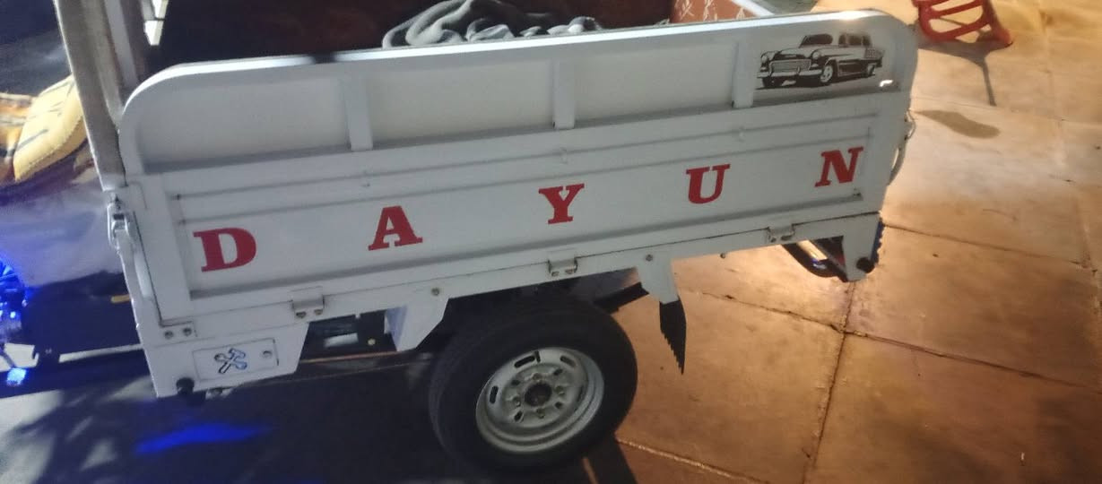 سلام عليكم مرخصت مدير الكروب 
ستوته 2024 جديده اوراق سكنر 
ستوته خير من الله مامفتوحه مكفوله 
بس تفيلس فقط ولباقي كفاله السعر مليونين وربعميه 
المكان ناصريه قضاء الغراف لا تتخل خاص 
رقم الهاتف ***********
