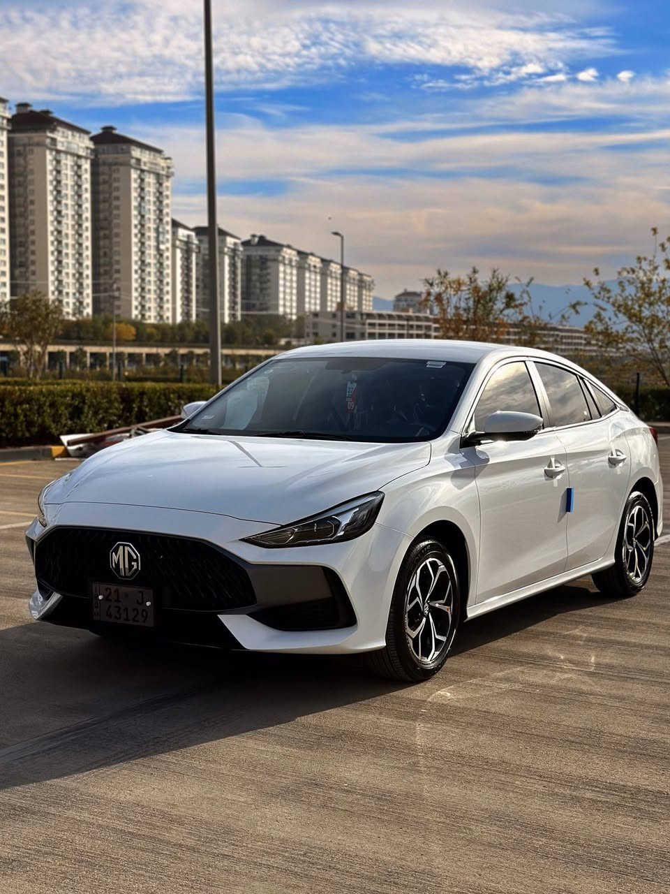 MG GT 2025/5
‏‎‏‎‏‎مۆدێل ٢٠٢٥ مکینە ١.٥ دەبڵ کەم شەفت
‏گێڕ عادی
2 بەصمەی بیلادی لەگەڵە بۆیاخ تەنک مرغوب
‏‏‎‏‎لایت لید و زینۆن بەرز و نزم، Auto Stop, ویلکپ ١٦، ئیشارەتی سەر ئاوێنە و کارەبایی، شاشە گەورە، 4 USB کامێرای دواوە٬ حساسات، تحدید سرعە، حساس تایە، سماعە JBL, سوکان ڤۆلیۆم ،بلوتوث، تبرید الکترونی، سەیارەکە یەک دەستە 4500KM ڕۆشتووە دەعامی بۆ دەعامی بە شەرت 

ژ.م *********** 📞
