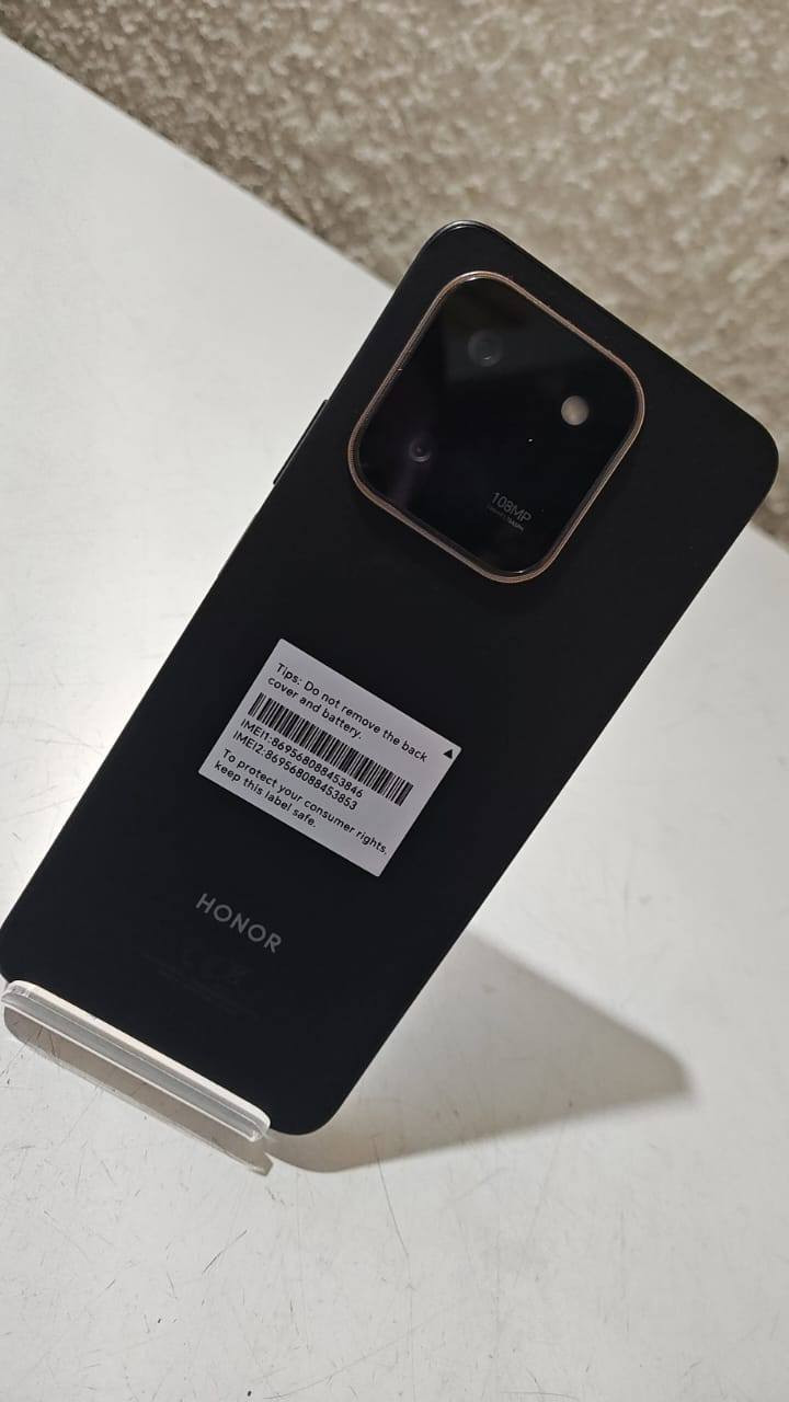 السلام عليكم 🌹
للبيع جهاز HONOR X7d مستعمل نظيف جدًا وكأنه جديد ✨📱

🔹 ذاكرة 256GB
🔋 بطارية عملاقة 6500mAh تدوم طويل
📸 كامرة 108MP تصوير خرافي
⚡ أداء سريع وسلس للألعاب والاستخدام اليومي

💰 السعر : 200 ألف فقط

🚚 يتوفر توصيل لجميع محافظات العراق
📞 للاستفسار والحجز : ***********

الجهاز نظيف وفحص كامل وما يحتاج أي صرف 👍
