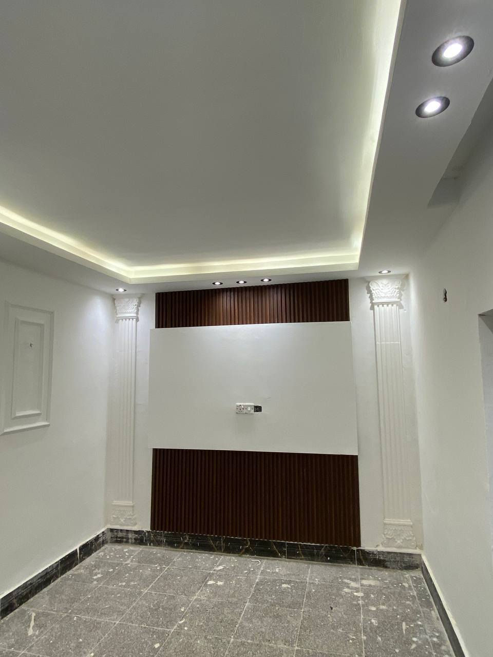 تم بعون الله تعالى إنجاز مضيف الاخ يوسف صلاح 
محمد ثامر الصباغ لعمل ديكورات الداخليه الخارجية ✅🔥 

الاستفسار 

***********
