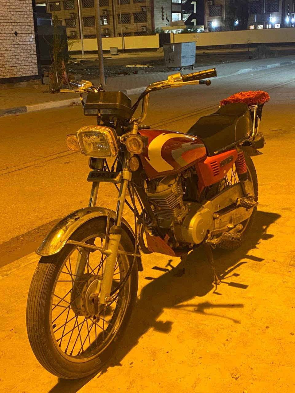 السلام عليكم دراجة للبيع(سيجي نامه) موديل 2020 اوراق أصولي مدفوعه كمرك.. مرور..  مكاني بالدير 
الرقم،،  *********** وبي واتساب السعر 850 بيهه مجال حك جيه
