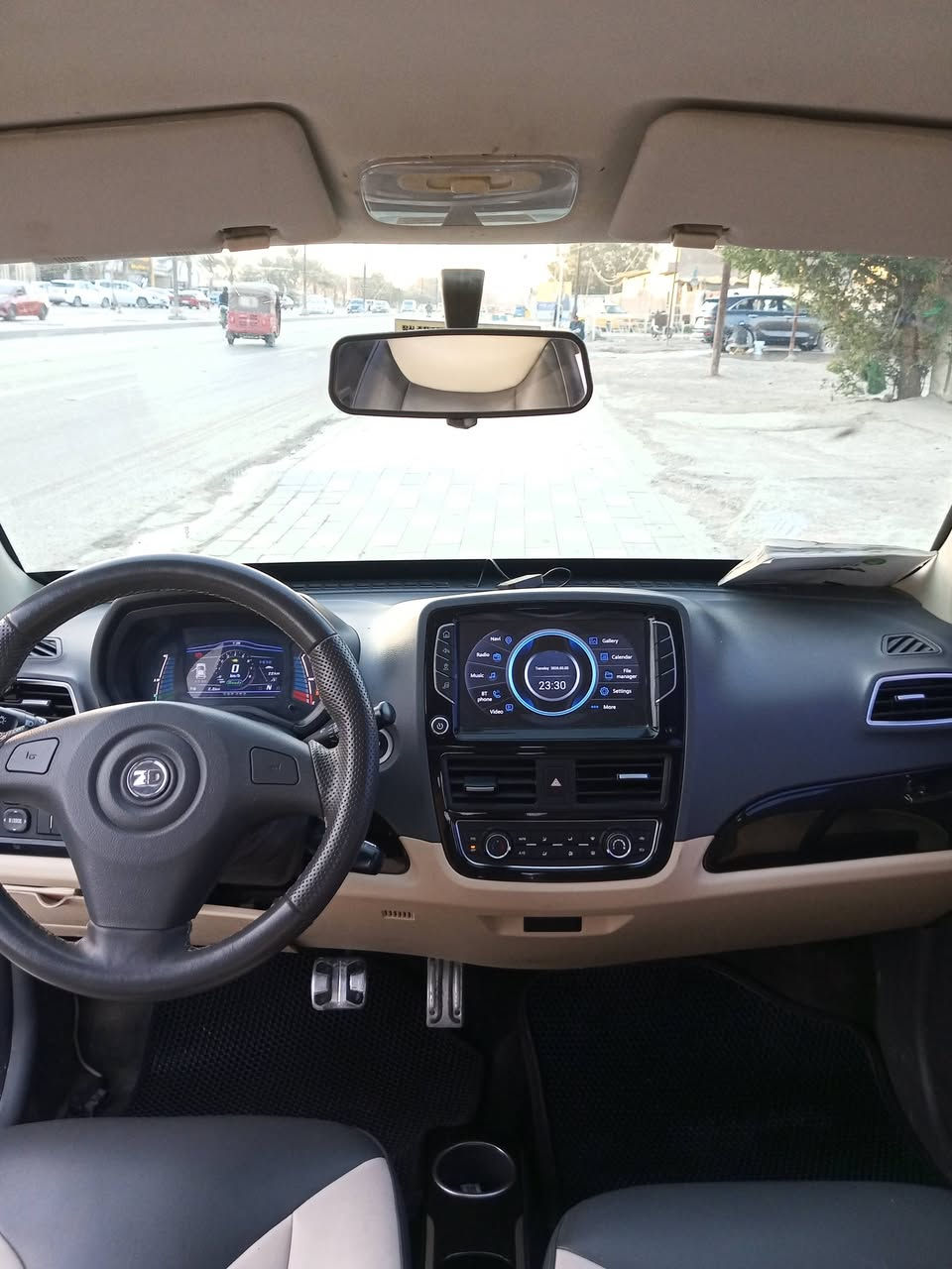 السلام عليكم سياره كهربائية  بغداد بلديات ***********
