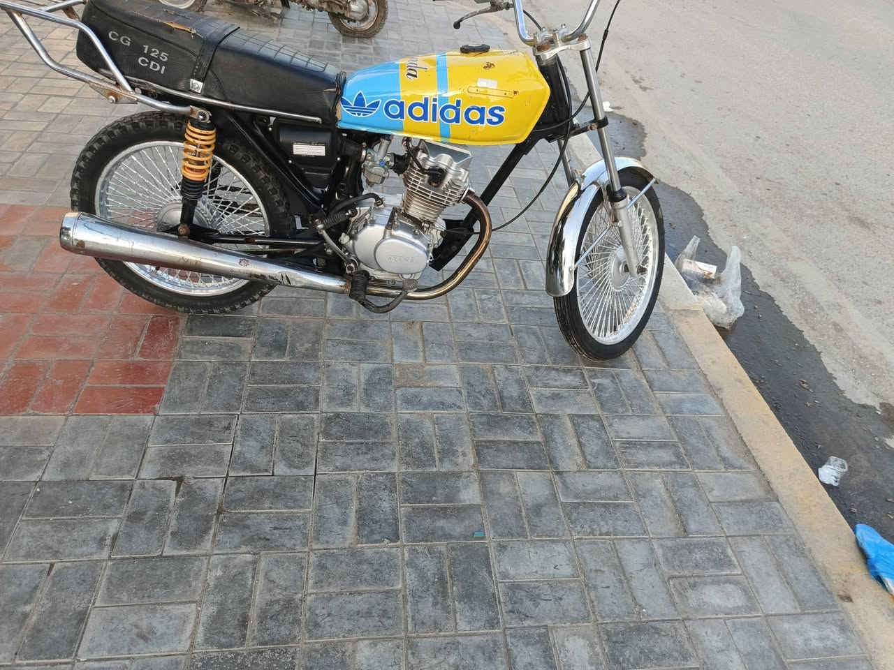 سلام عليكم دراجه اربعه كير نامه شلامجه كلك مكفوله المكان بلحر *********** السعر ب300 وبيهه مجال
