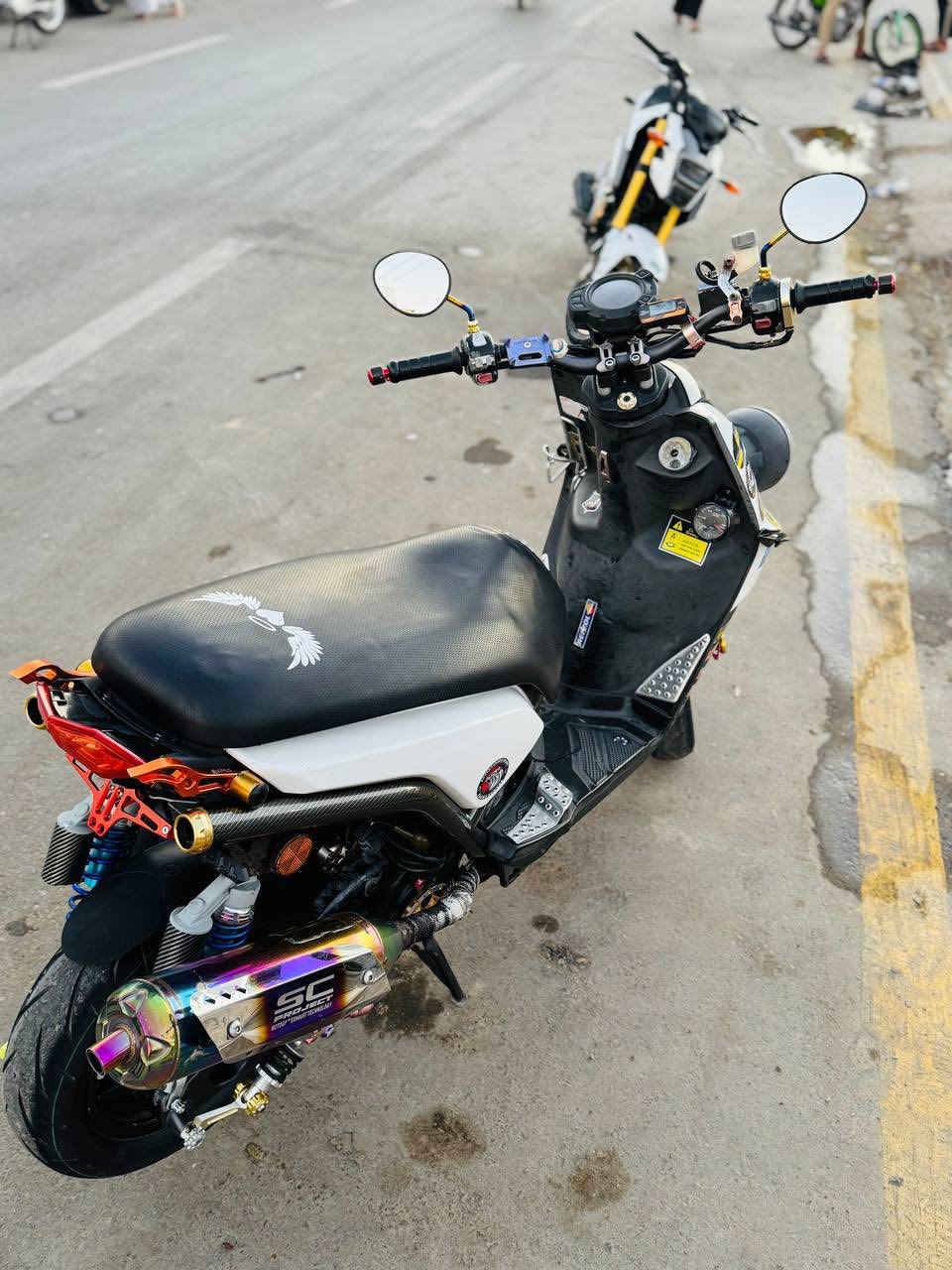 مكلف بلنشر مكفوله للبيع ‭٠٧٧١ ٩٥٩ ١٤٣٦‬
