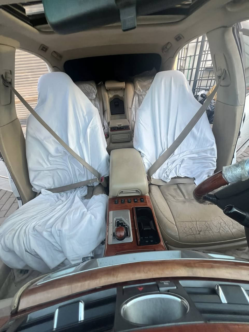 ماجێستا ساغ ساغ ساغ 2005 قەپات قەپات مواسەفات ٣پەردە سەلاجە مەرکەزی سلایت  رادار جلدووهیتەر تەنها ٢پارچەی ئەوروپایە  نمونەی جوانی  سعر78گەڵاو مەجال                ژ.م ***********
