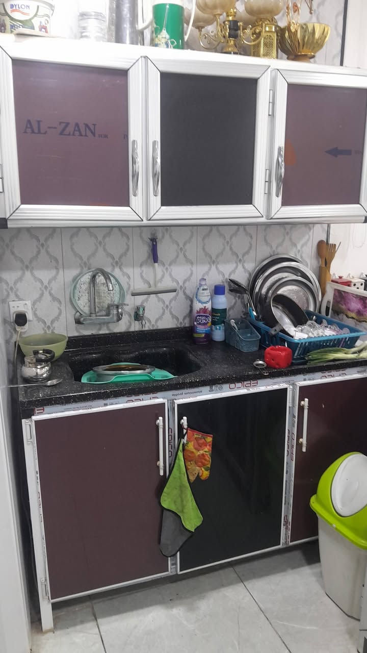 عندي غراض بيت كله جديد ونظيف استفسار على رقم ***********
