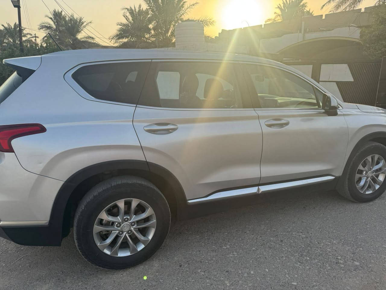 السلام عليكم سنتافيه للبيع
2019 بيهه 3قطع صبغ  
تفاصيل السونار موجود
***********
واتساب 
بغداد جسر ديالى الجديد 
السعر 165
بيهه مجال بسيط كلش
