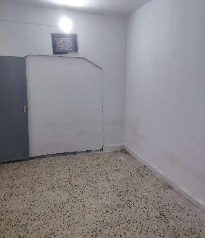 🏛️ بيت للايجار 🏛️

في الخضراء موقع ممتاز 

يحتوي غرفتين منام صاله مطبخ

صحيات استقبال كراج  

سعر الايجار 700 الف  
ـــــــــــــــــــــــــــــــــــــــــ

العـنوان : البصرة الطويسـة
قـرب مـاكـس مـول

للمعلومـات اكثر الاتصـال
عـلى الرقم الموضح

***********
