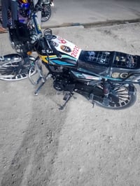 دراجة • محرك 200 • القائم