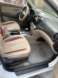 مكينه 2000موديل. 2010 07729736651.  بغداد السعر 95  وبيه مجال