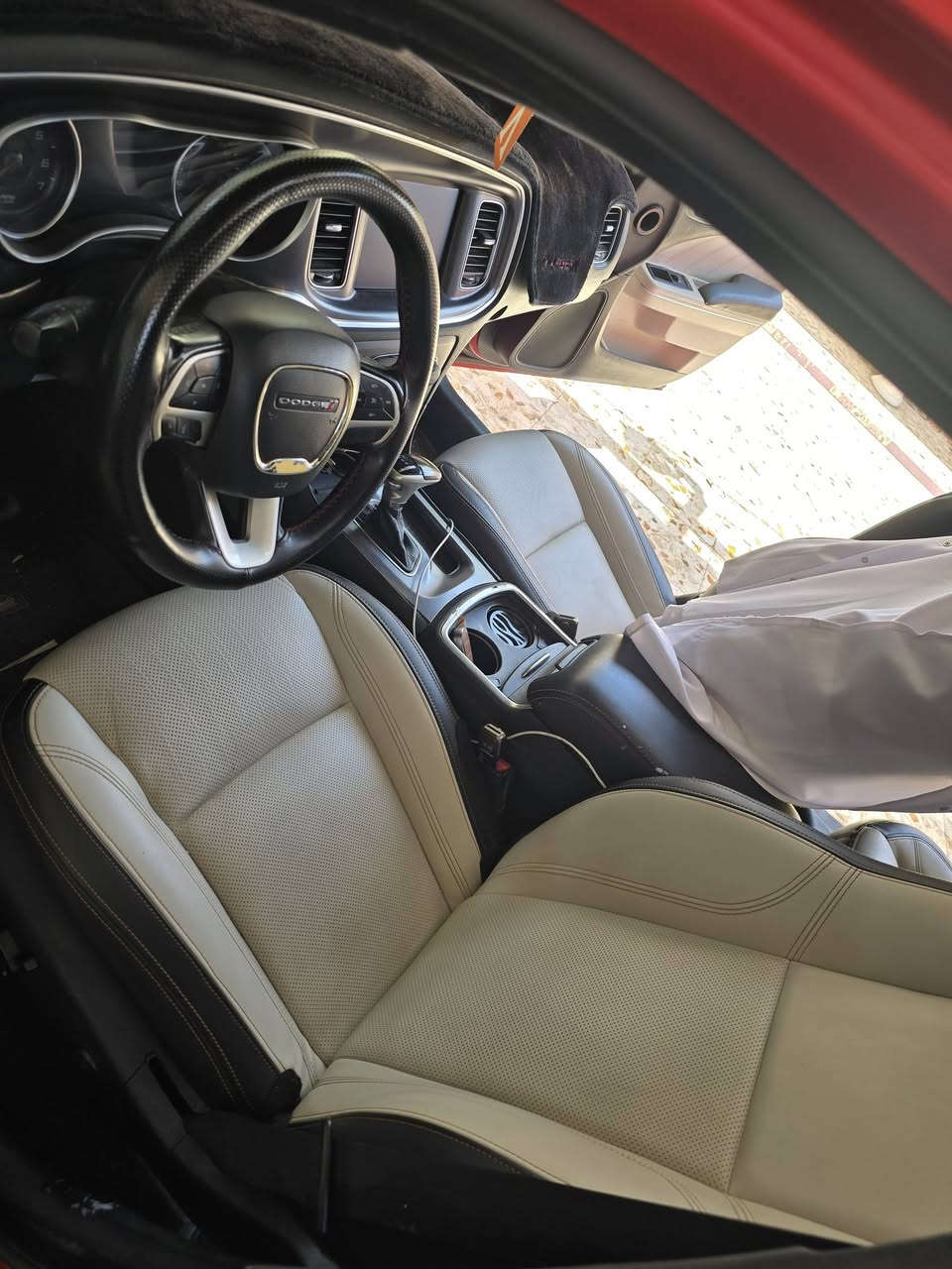 سلام عليكم دوج جارجر موديل 2018 sxt plas سياره فول مواصفات سياره كندي مكفول كفاله عامه كلين تايتل  رقم هاتف ☎️***********
مواصفات السياره sxt plas
شاشه كبيره
تشغيل عن بعد شفتات استيرن
كشنات خزن ميموري
مع استيرن خزن
كشنات تتفيه بريد
كشنات امامي كهرباي
كشنات خلفي تتفيه
داخل ابيضvip
فتحه سلايت روف
استيرن تتفيه
كامره خلفي دواره
رادار جانبي
نقطه عميا
ترحيب
سياره ماشيه 80
مرايه قلاب مع رجوع
يعني فول مواصفات كلين تايتل اربع تايرات جديدتبريد ثلج 🧊 صدر امامي خلفي جديد رقم هزه سنويه كله جديد بسمي شرط تحويل مكان سياره ميسان
ملاحضه بارد قليل كلش وممبين بجاملغ لخلفي
