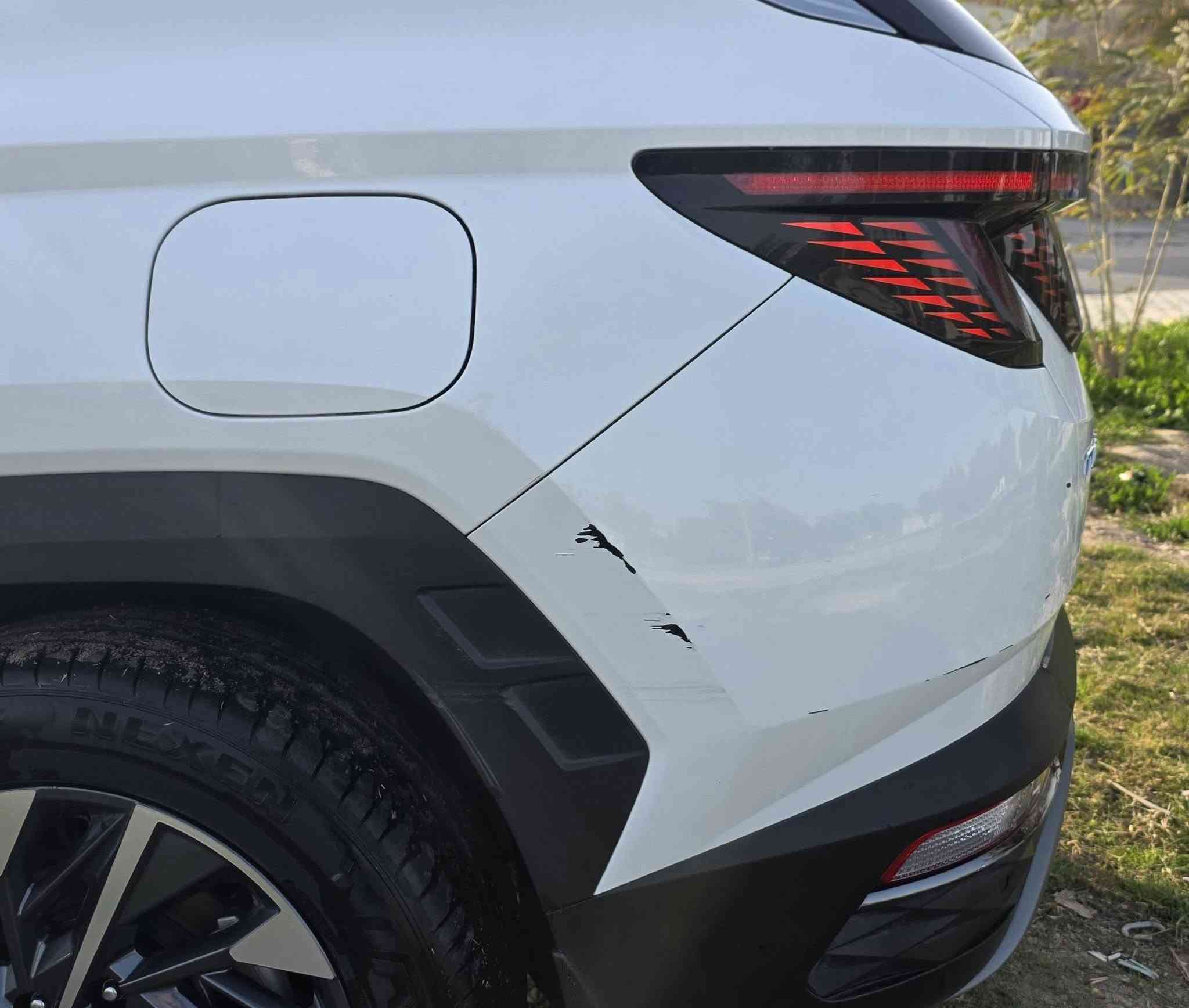 هيونداي توسان 2024 خليجي للبيع
رقم بغداد 
مواصفات عادية 
المسافة المقطوعة  ٦٩ كم 
الضرر : البنيد مفتوح + زلغ او دحجه بالدعامية الخلفية 
مكان السيارة في النجف الاشرف 
السعر 215 
***********
