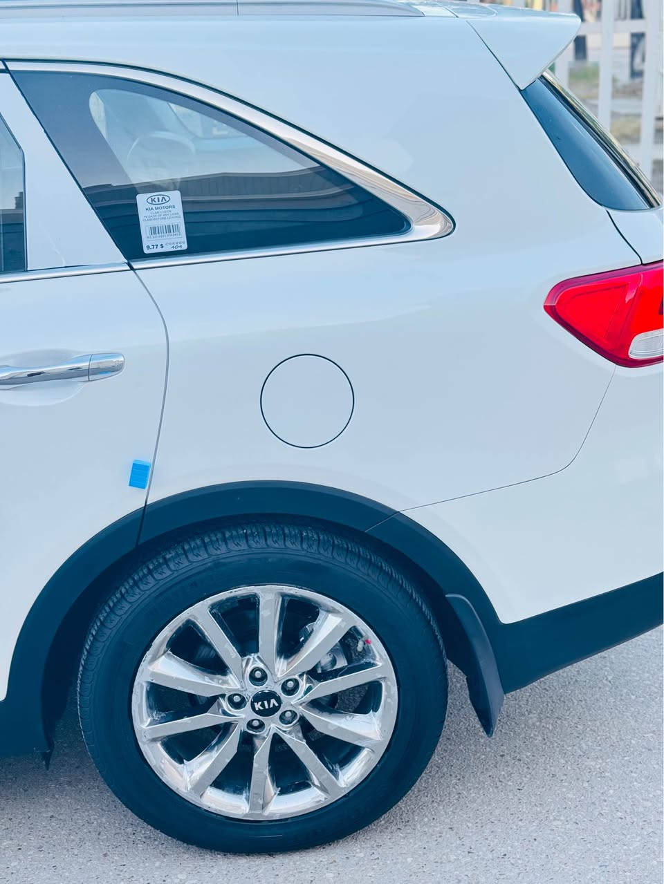 السلام عليكم ورحمة الله وبركاته 
كيا سورنتو 2016 سياره عل وضع شركه ستخدام شخصي حيل نضيفه فول موصفات ما عدا بنراما سايد بريك دكمه رادرات بصمه أبواب بصمه تشغيل أناره ترحيب سورنتو أشاره بمري  5 ويل كب 7 راكب 3 قطع تبريد 6 سلندر حساسات  امامي جانبي حاجب بوجكتوات زينون مرايات شفط بردات سلايت كشنات جلد قرميطي كشن حراري جنطه كهربائيه  سياره جاهزه مكينه كير حداديه تبريد عل وضع شركه  سياره مال جناي رقم ذي قار سنويه جديده تحويل مباشر  سياره مكفوله من الفتح والتبديل والضربه فقط طرف الباب بيه صبغ بصيط فقط  حته الدعاميات مكفولات شرط الفحص مكان سياره مركز الناصريه قرب مركز شرطه الفداء سعر 205  اتصال *********** ناصرية, ذي قار
