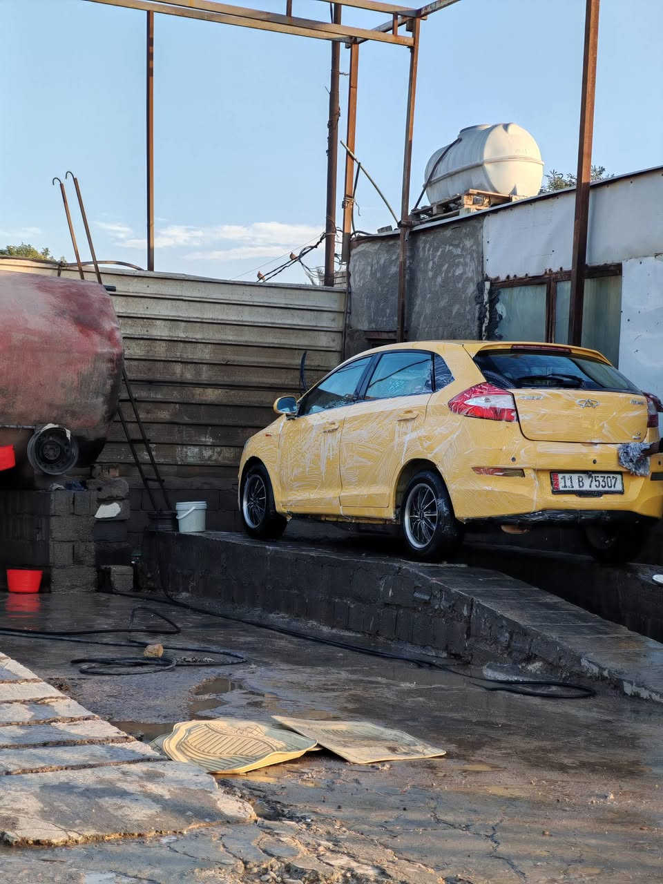 شيري فلاوين 2013 كير ومحرك وتبريد خير من الله بدون حادث سياره ابلاد السعر ٣٣ قفل *********** سياره بسمي تحويل ثانى يوم
