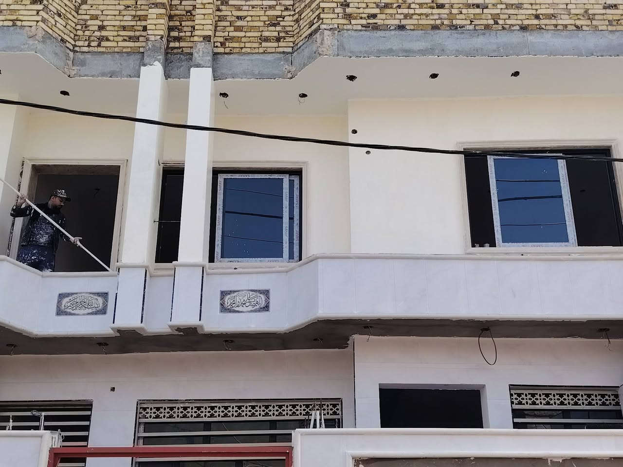 مرحبا حمودي الصباغ الكافه انواع الاصباغ وأنواع الديكورات رقم *********** بنسب الأسعار مستعد رمم بيتك بنسب الأسعار
