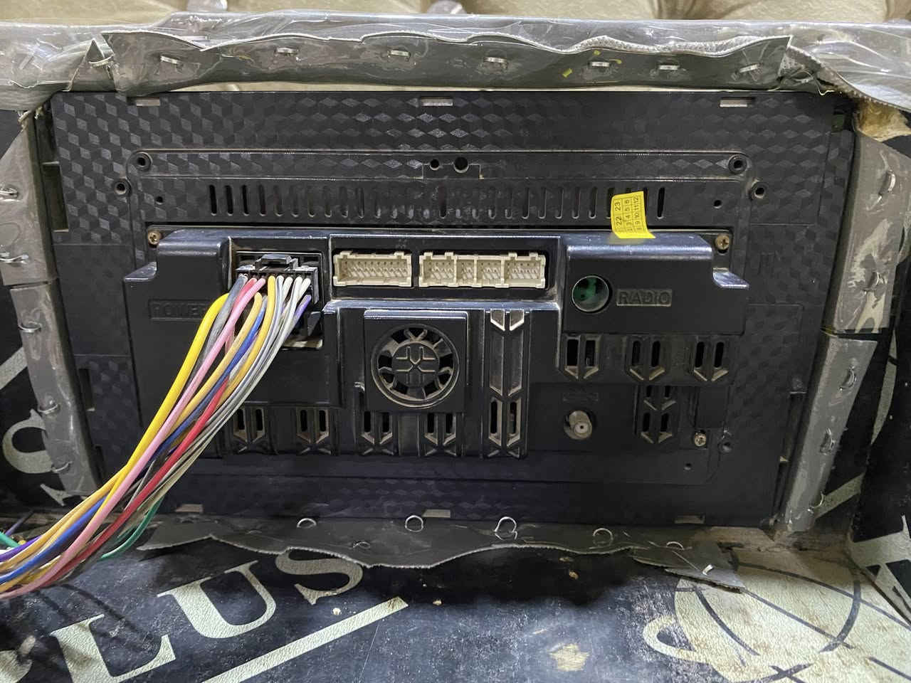 السلام عليكم سماعات مضخم اصلي + شاشه تاب اصليه والقياسات كدامكم لل استفسار رقمي *********** وبي واتساب هم السعر خاص 
وتحياتي للجميع ❤️
