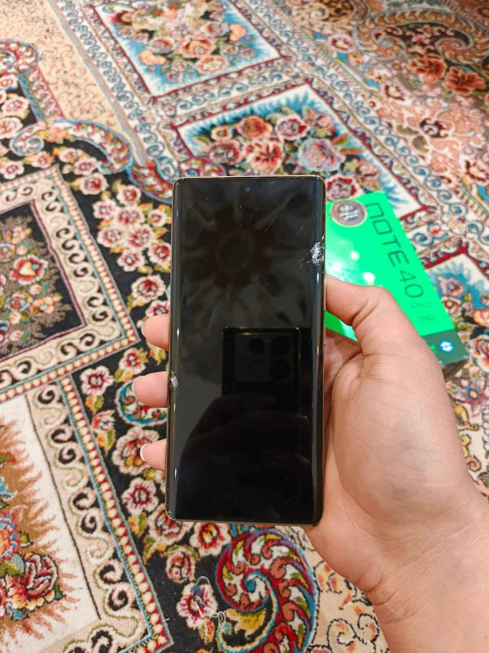 كربلاء الثوره مقابل فلكه الثوره 
السلام عليكم
جهاز انفنكس نوت 40 برو 5G لون زيتوني جلد الجهاز ذاكره 256 عشوائية 8 جهاز مواصفات معروفه ويا كارتونه فقط الجهاز ماخذه من الأماني قبل شهرين أقل وكع من أيدي وصار بي فقط فطور وضربات موضحات ب الصور لمس طبيعي الشاصي أي خدش مابي الجهاز نضيف كلش استعمال قليل وممفتوح دبل سيمكارت سعره ٢٠٠ وبي مجال حك الجيه وشراي اتصل 🗣📲📞وتشلع عيوني مكاني كربلاء الثوره رقم *********** للعلم الجهاز الله شاهد ماخذه ب ٣٥٠ أقل الشهرين وهذه أريد أبيعه ونزلت من سعره والشاشه مبيها شي فقط الكلاس إلي فوك الشاشة يتبدل ب ٥٠ ألف عند الأماني آسف ع الإطاله
