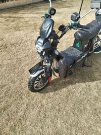 موطور شحن • ٦ بطاريات • الفلوجه