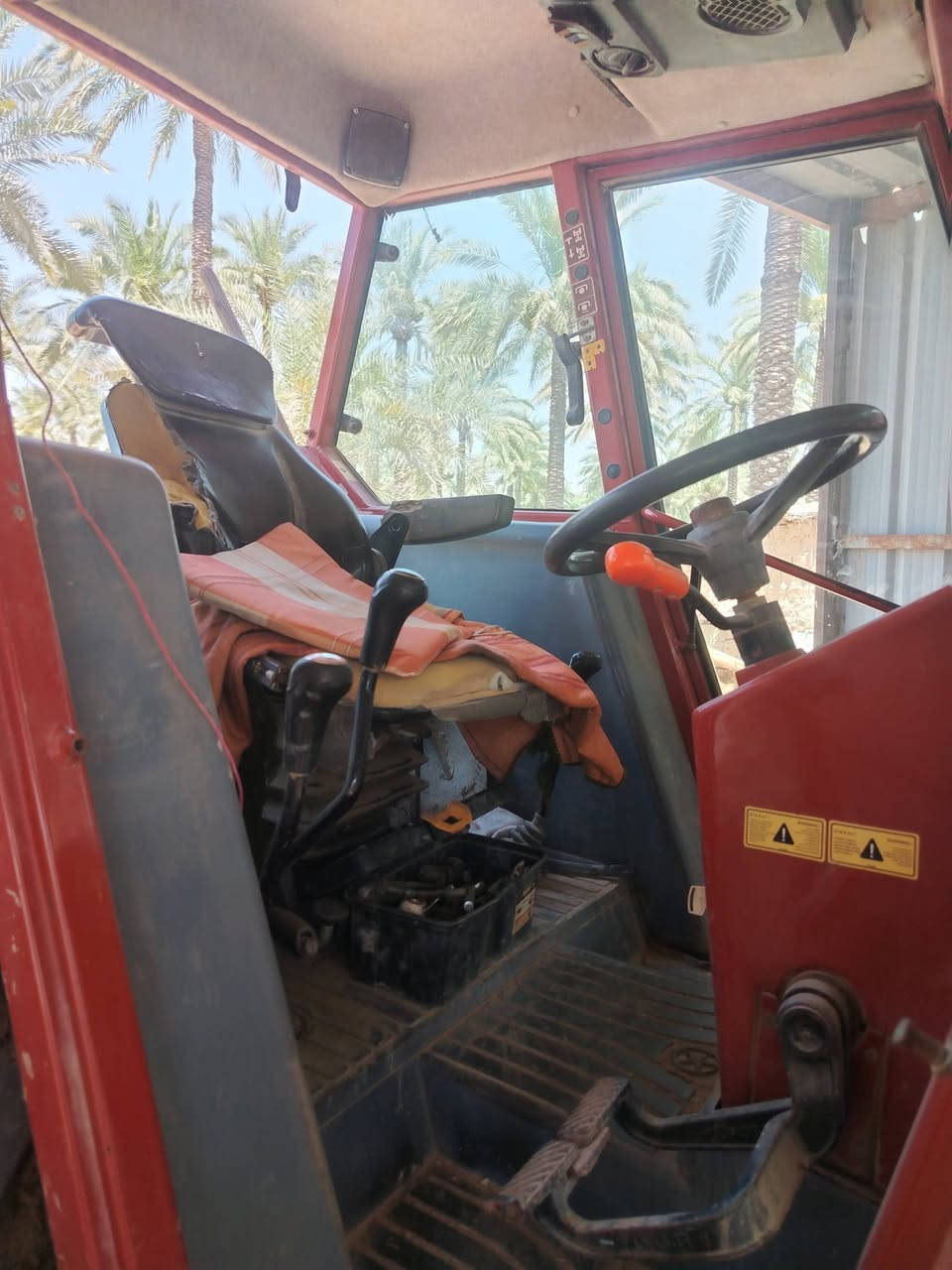مكينة فيئات توميسان للبيع موديل ٢٠١٥ أربيل نظيفة، محرك اكسل ونظيف، للتواصل ***********
