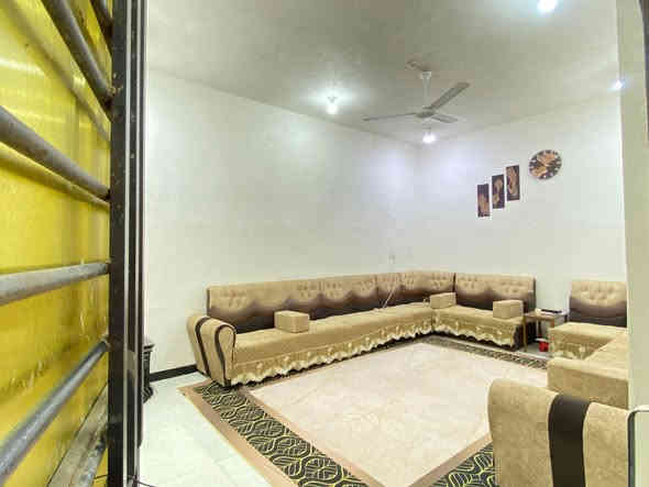 ♦بيت رخيص ( اقرأ وشوف)
♦ العنوان: شط العرب _الجزيرة شارع
      الفيروزيـــة شارع ١١ قرب مدرســـة 
     التفاني (شارع تبليط ٩م) 

♦  التفاصيل: مساحة ١٩٠م بناء بلوك 
       مسلح يحتوي على غرفتين منــام
      واستقبال وصالة ومطبخ وصحيات 
     وگـــــراج

♦  نوع العقار: ملك صرف زراعي بأسم
      عراقي سند ٢٣

♦الســـــــــعـــر ٨٨ وبي مجال 

📞للمزيــد ***********
                ***********
