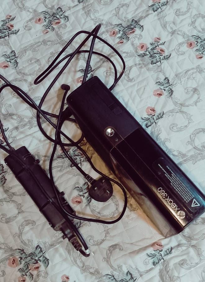 اكس بوكس للبيع نقص جوستكات للبيع ب70
او مراوس ب بلي 2 +فرق


**إذا كنت صاحب هذا الإعلان وتريد حذفه لأي سبب، رجاءا أرسل رسالة إلى الدعم الفني**