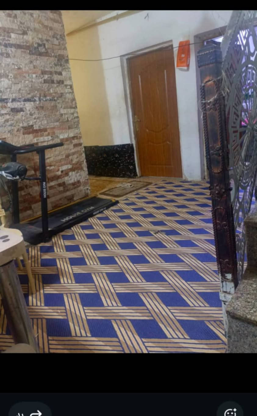 دار للبيع 
المساحة ١٠٠ متر النزال ١٢ونص الواجهة ٨ متر مسلح طابقين نظيف طابو ملك صرف قرب تقاطع درويش منطقة المية دار قرب الشارع العام 
***********
