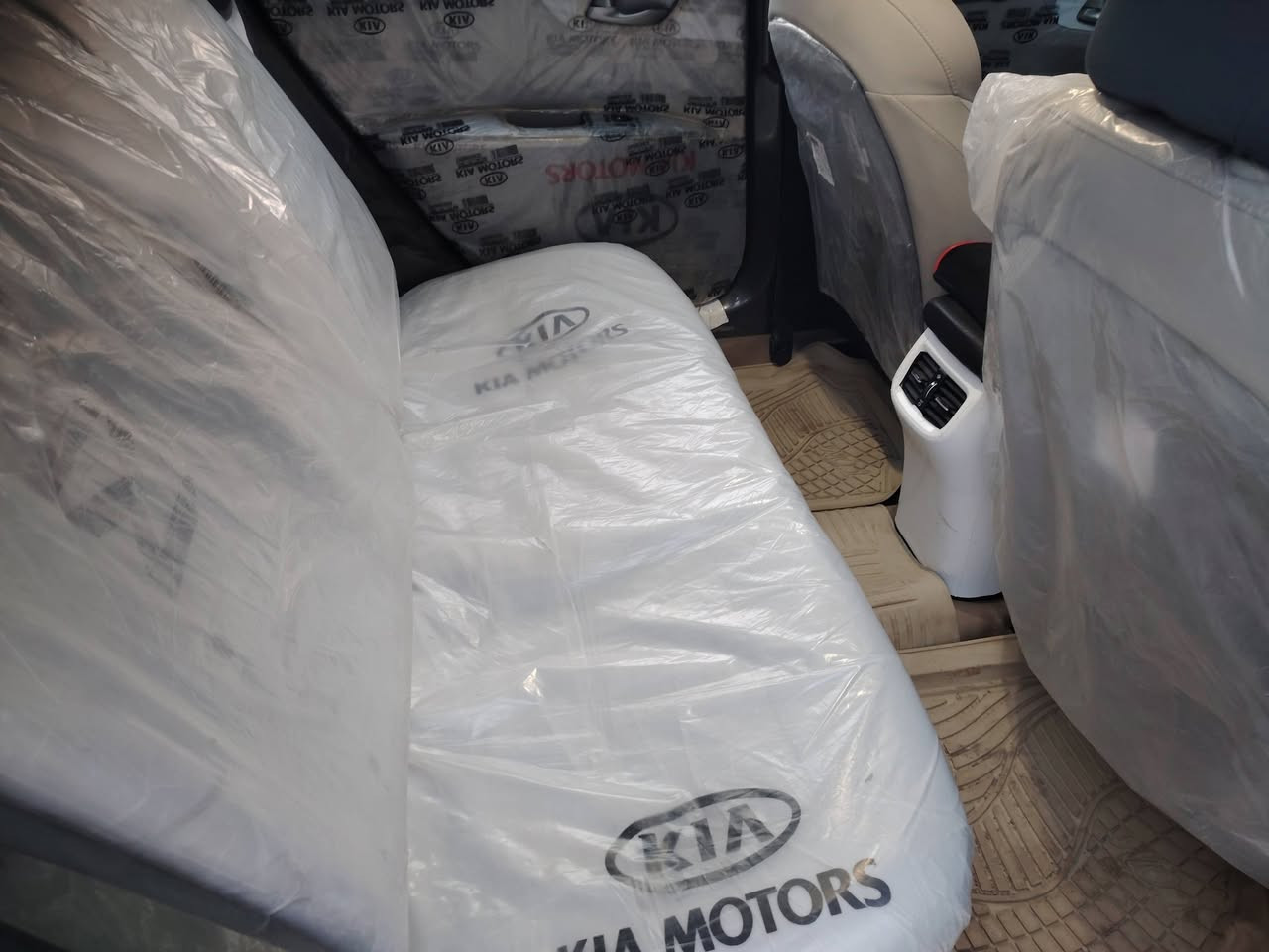 السلام عليكم ورحمة الله وبركاتة سيراتو 22 كفاله عامه بسمي محرك 1600 رقم بغداد  سنويه لغاية 27 السعر خاص  ***********
