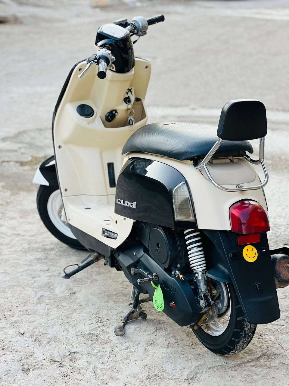 دراجه بوليس نضيفه ما مفتوحه تجي تفحص شغاله من طول لطول اي نقص ماكو كلشي شغال بيه سلف هندر تشتغل مكاني القرنه شرش سعر خاص لاحد يرسلني عل فيس عل رقم مكلف ب نشر ***********
