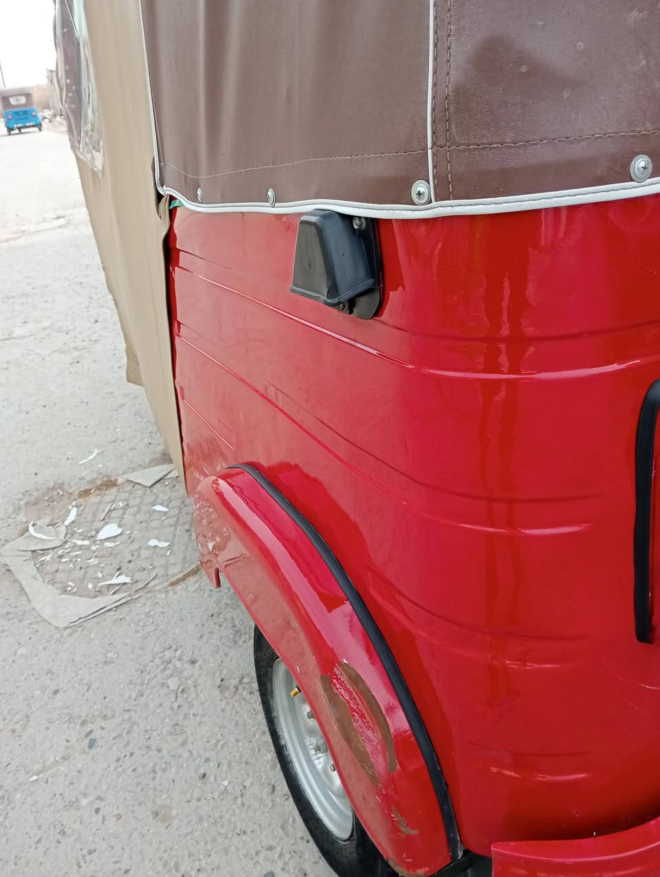 سلام عليكم تكتك 18 نهيت سنه  مرشوشه جمالي تكتك خير من الله سعره 5ونص بيه مجال *********** مكاني شعب
