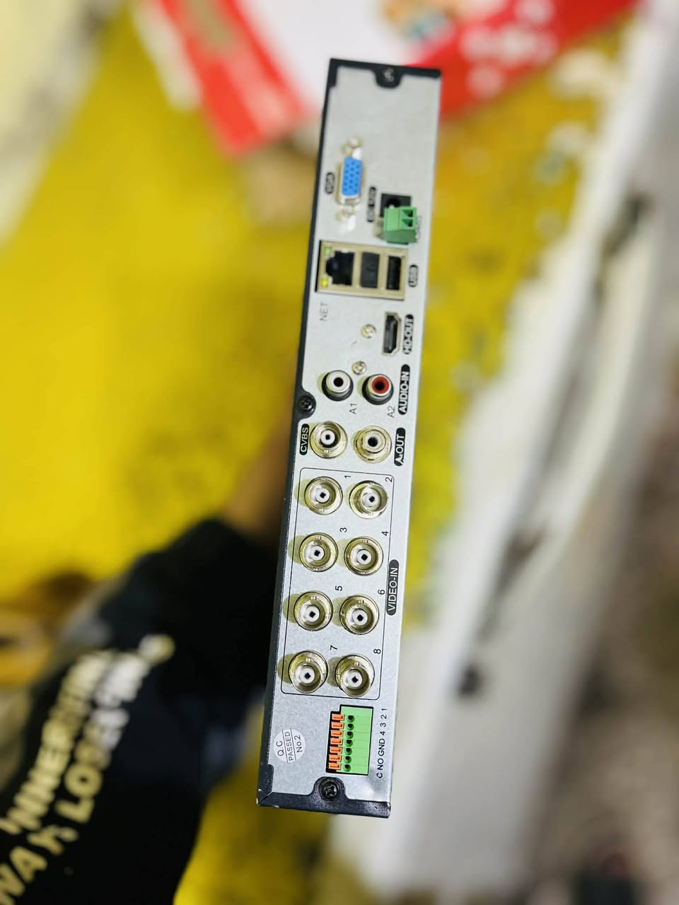 جهاز كامرات فالكون اصلي مع هارد خزن بيه 1 تيرا 8 جنل فقط جهاز مع محولة وهارد الخزن
للتواصل واتساب *********** 
عنوان بغداد المعامل السياحي
