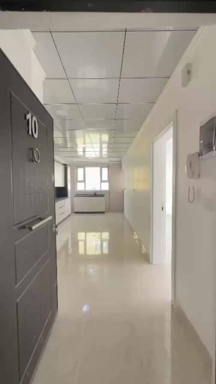 مجمع ژيان ستي في أربيل
خلف مدينة العاب مجدي لاند
شقه الايجار فارغه مساحه 136متر 
2غرف نوم +صاله+٢حمام +مطبخ 
24 ساعة كهرباء
خدمات شهريه 65
جدن سعار مناسب 
للاستفسار تعال خاص الواتساب
***********
ملاحظه  يتوفر لنا بيوت وشقق ايجار بيع وشراء
