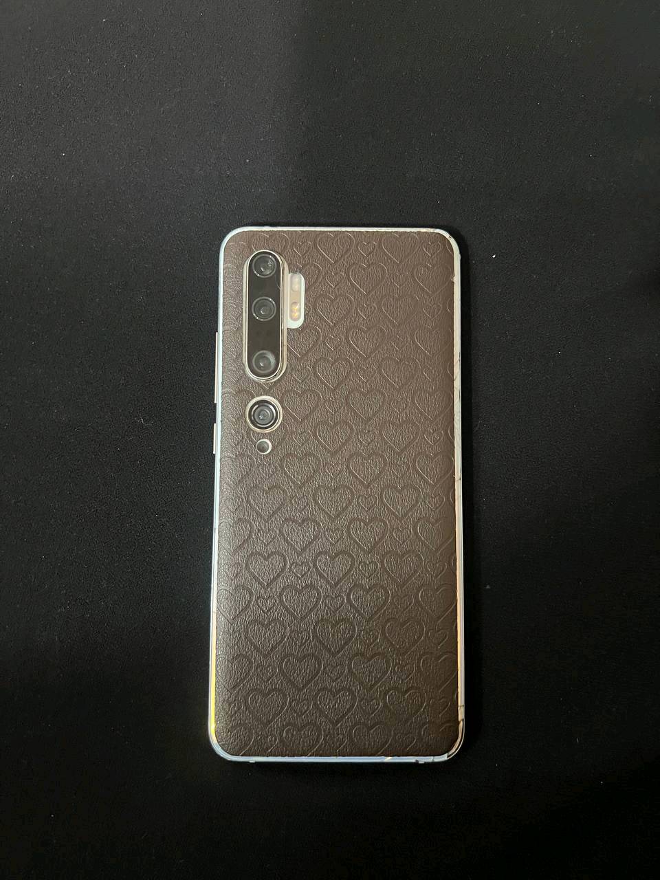 شاومي نوت 10جهاز نضيف فقط كسر ب الضهر ذاكره 128 شاشته ألوانها تخبل 